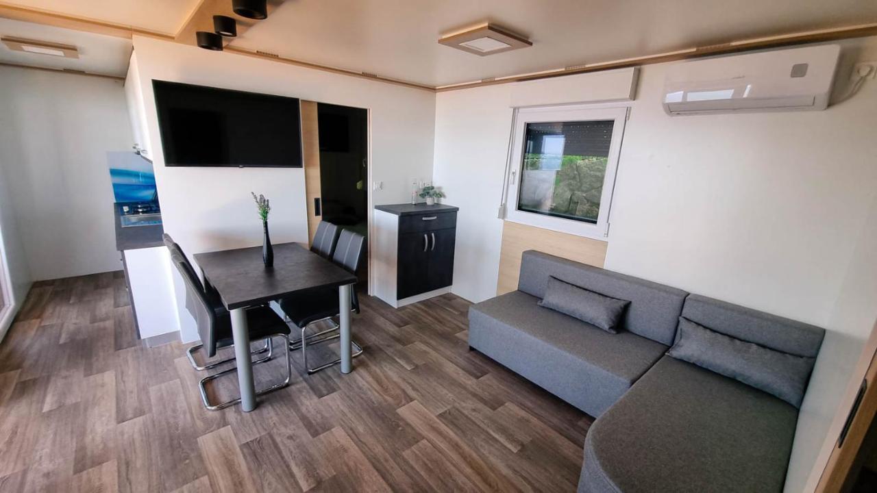 Luxury Mobile Homes クレノヴィツァ エクステリア 写真